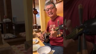 【シマ唄動画紹介】目と鼻の先で聴く奄美大島古仁屋の大先輩が歌う、親孝行の島唄